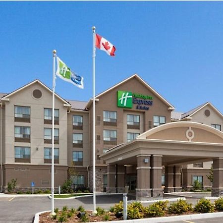 Holiday Inn Express & Suites New Liskeard Ngoại thất bức ảnh