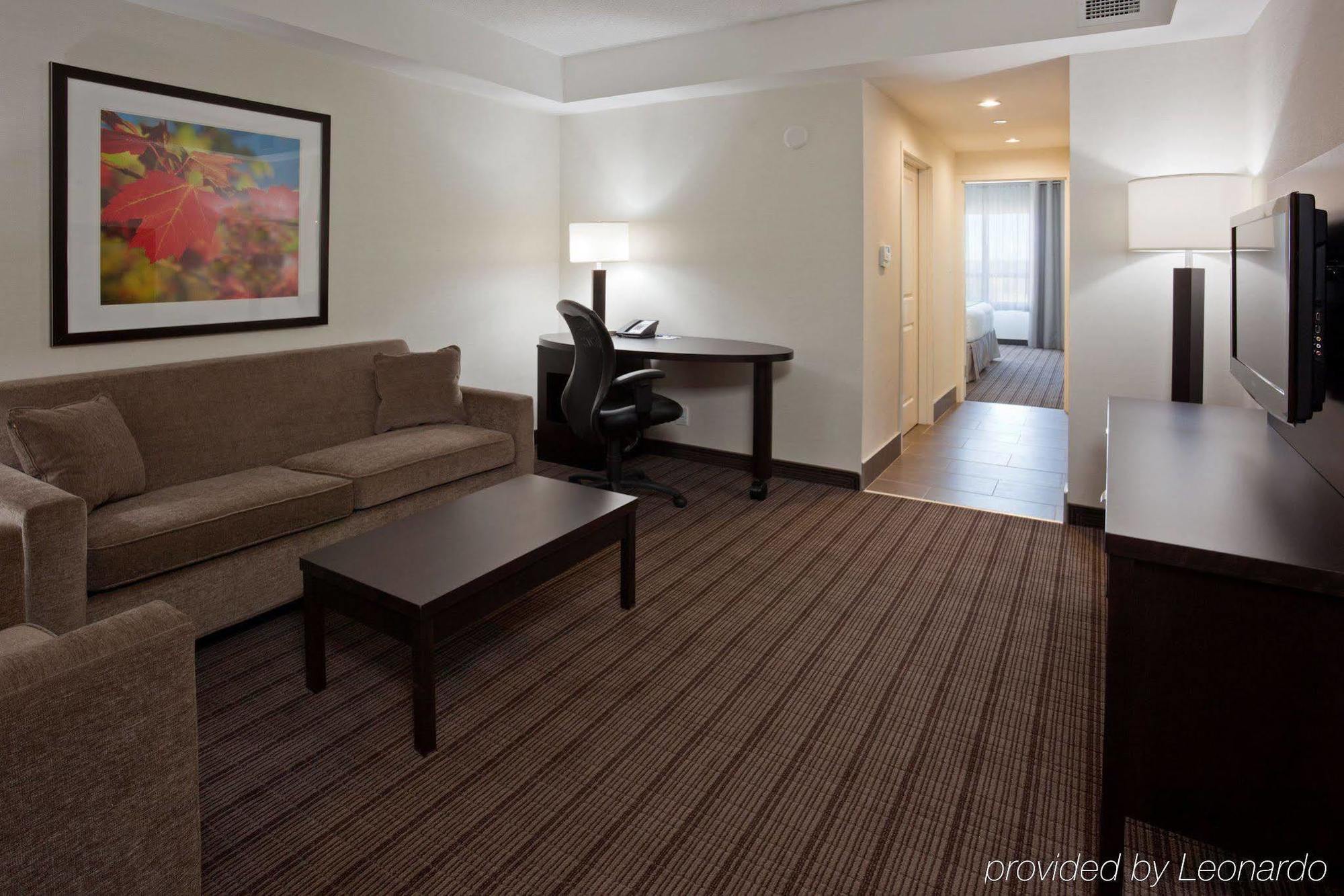 Holiday Inn Express & Suites New Liskeard Phòng bức ảnh