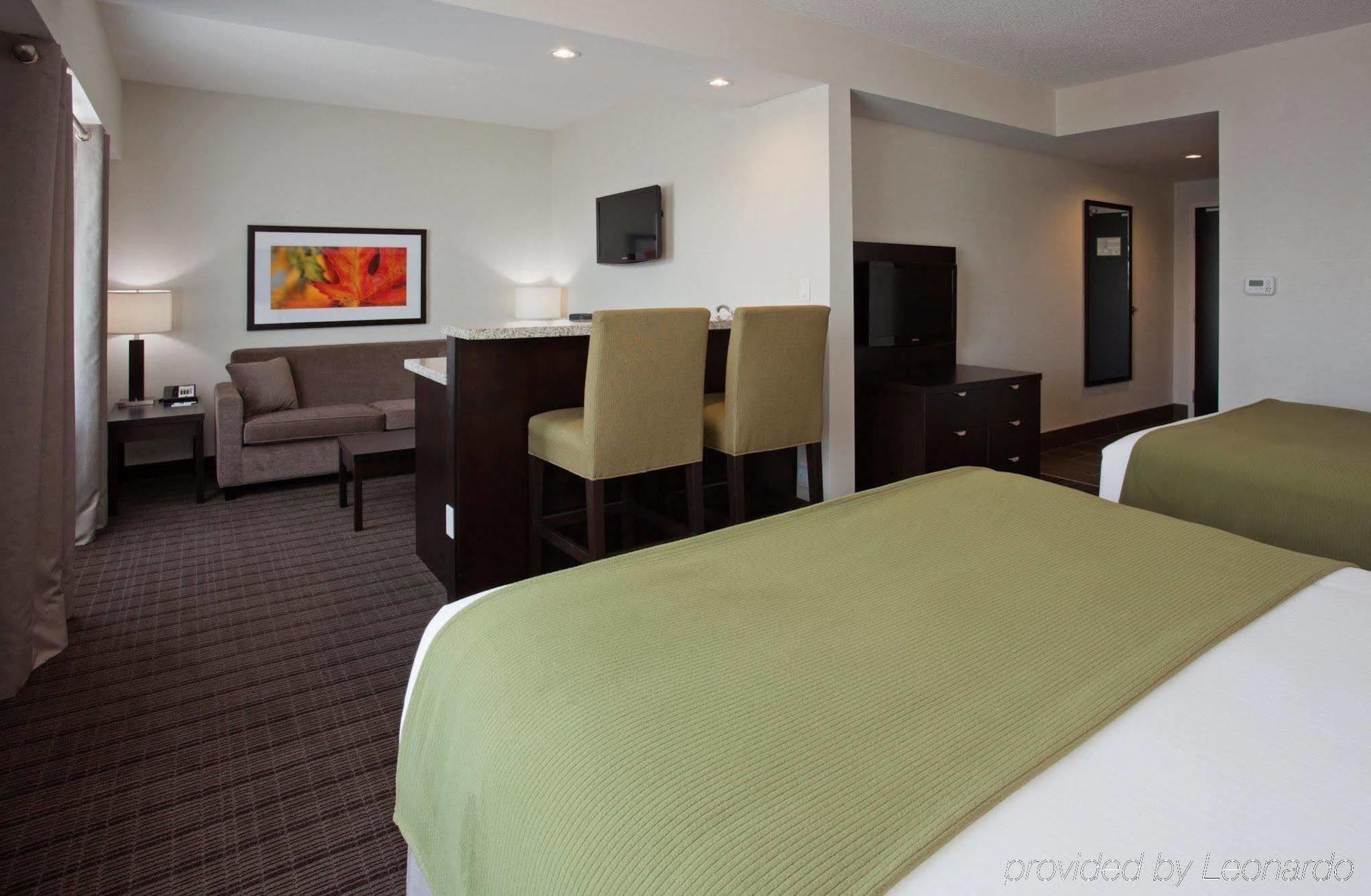 Holiday Inn Express & Suites New Liskeard Phòng bức ảnh