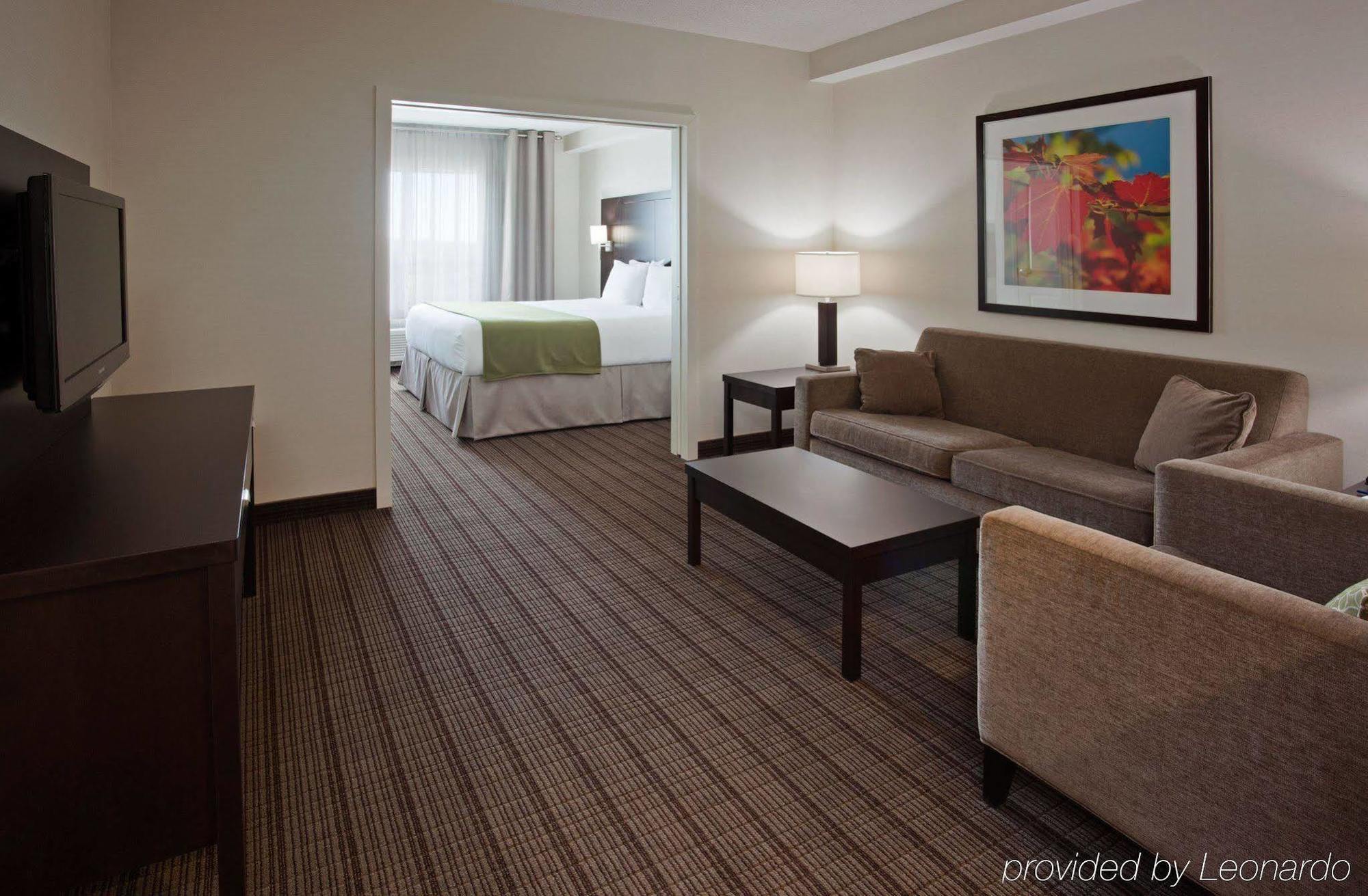 Holiday Inn Express & Suites New Liskeard Phòng bức ảnh